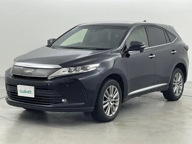 トヨタ ハリアー プレミアム 福岡県 2019(令1)年 1.7万km スパークリングブラックパールクリスタルシャイン アルパイン９型ナビ　/バックカメラ　/レーダークルコン　/コーナーセンサー　/衝突被害軽減ブレーキ　/レーンキープ　/オートマチックハイビーム　/アイドリングストップ　/ＭＴモード付き　/パワーバックドア　/ハーフレザーシート　/パワーシート