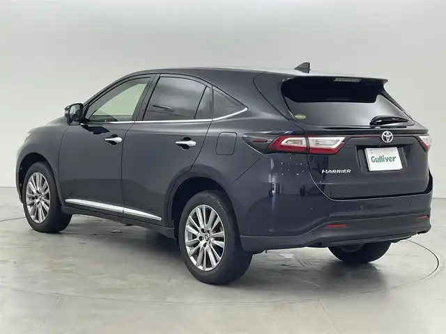 トヨタ ハリアー プレミアム 福岡県 2019(令1)年 1.7万km スパークリングブラックパールクリスタルシャイン アルパイン９型ナビ　/バックカメラ　/レーダークルコン　/コーナーセンサー　/衝突被害軽減ブレーキ　/レーンキープ　/オートマチックハイビーム　/アイドリングストップ　/ＭＴモード付き　/パワーバックドア　/ハーフレザーシート　/パワーシート