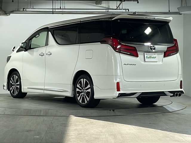 トヨタ アルファード S Cパッケージ 広島県 2022(令4)年 1.3万km ホワイトパールクリスタルシャイン 禁煙/モデリスタエアロ /サンルーフ/純正ディスプレイナビ/CD/DVD/Bluetooth/USB/Apple CarPlay/Android Auto/バックカメラ/レーダークルーズコントロール/両側パワースライドドア /デジタルインナーミラー /クリアランスソナー /BSM/三眼LEDオートライト/オートマチックハイビーム /合皮シート/シートヒーター /シートベンチレーション /パワーシート/メモリーシート /パワーバックドア /ステアリングスイッチ/ステアリングヒーター/純正アルミホイール/スマートキー/スペアキー /プッシュスタート