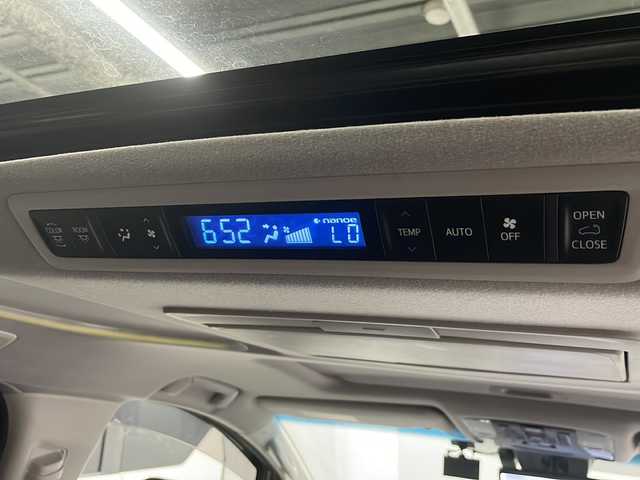 トヨタ アルファード S Cパッケージ 広島県 2022(令4)年 1.3万km ホワイトパールクリスタルシャイン 禁煙/モデリスタエアロ /サンルーフ/純正ディスプレイナビ/CD/DVD/Bluetooth/USB/Apple CarPlay/Android Auto/バックカメラ/レーダークルーズコントロール/両側パワースライドドア /デジタルインナーミラー /クリアランスソナー /BSM/三眼LEDオートライト/オートマチックハイビーム /合皮シート/シートヒーター /シートベンチレーション /パワーシート/メモリーシート /パワーバックドア /ステアリングスイッチ/ステアリングヒーター/純正アルミホイール/スマートキー/スペアキー /プッシュスタート