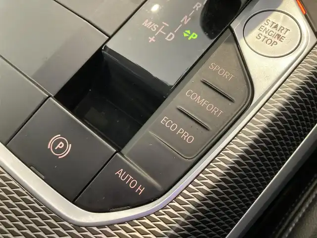 ＢＭＷ ３２０ｄ xDrive Mスポーツ 熊本県 2020(令2)年 5万km サファイアブラックP ハーフレザーシート/前席パワーシート/シートヒーター/ETC2.0/ワイヤレス充電/注意喚起アシスト/インテリジェントセーフティ/PDC自動起動/アクティブPDC緊急ブレーキ/パーキングアシスト/パワーバックドア/Aクルーズコントロール/前後ドライブレコーダー/フルセグTV/LEDヘッドライト/LEDフォグライト