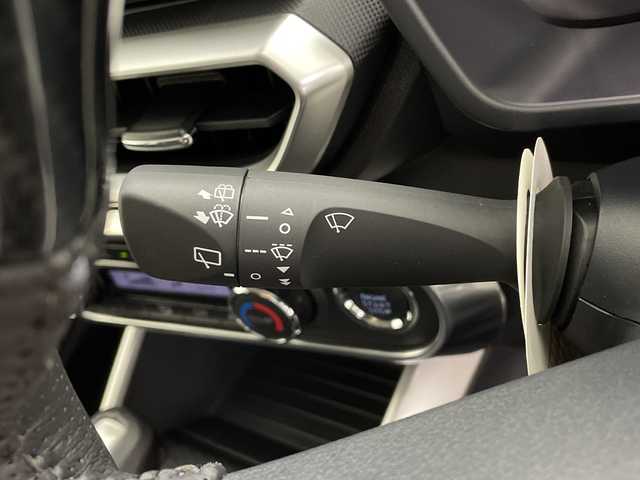 ダイハツ ロッキー プレミアム G 鹿児島県 2023(令5)年 0.9万km グレーⅡ 社外9インチナビ/（AM/FM/CD/DVD/Bluetooth）/フルセグテレビ/パノラミックビューモニター/ナビ連動ドライブレコーダー/オープンカントリータイヤ/レーダークルーズコントロール/シートヒーター/コーナーセンサー/ハーフレザーシート/LEDヘッドライト/ETC/HDMI/電動パーキング/オートホールド