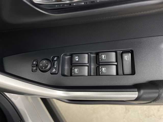 ダイハツ ロッキー プレミアム G 鹿児島県 2023(令5)年 0.9万km グレーⅡ 社外9インチナビ/（AM/FM/CD/DVD/Bluetooth）/フルセグテレビ/パノラミックビューモニター/ナビ連動ドライブレコーダー/オープンカントリータイヤ/レーダークルーズコントロール/シートヒーター/コーナーセンサー/ハーフレザーシート/LEDヘッドライト/ETC/HDMI/電動パーキング/オートホールド