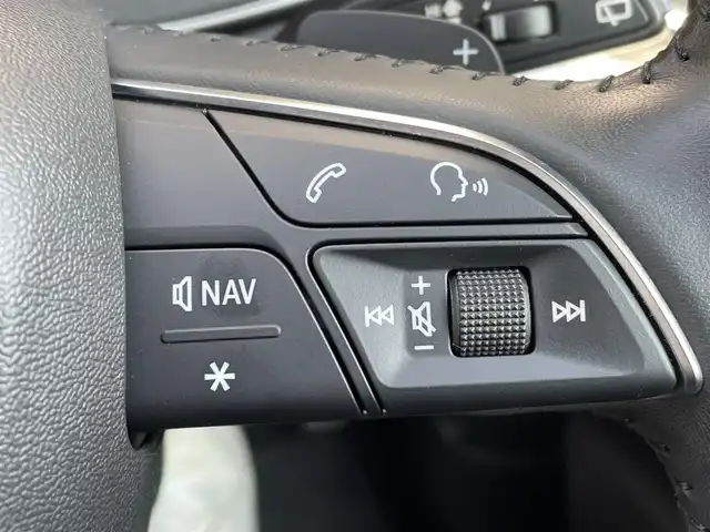アウディ Ｑ５ 2.0TFSIクワトロ スポーツ エアサス 青森県 2018(平30)年 6.3万km ナノグレー/フロレットシルバーM /4WD/ターボ/黒革シート/純正エアサス /純正HDDナビ/ (フルセグTV/Bt/SD/DVD)/純正バックカメラ/バーチャルコックピット/アダプティブクルーズコントロール/前後バンパーソナー/パークアシスト/アイドリングストップ/パドルシフト/運転席メモリ付/　前席パワーシート/前席シートヒーター/革巻きステア/ノブ/シルバールーフレール/オートライトHID/オートワイパー/ヘットライトウオッシャー/パワーバックドア/純正ドアバイザー /純正フロアマット/社外18インチアルミホイール＋/　スタッドレスタイヤ積込/前方ドライブレコーダー(社外)/リア5面スモークフィルム/ETC/取扱説明書/新車時保証書