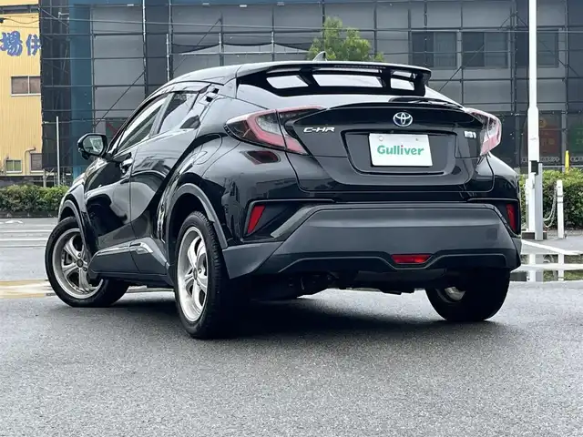 トヨタ Ｃ－ＨＲ S LEDエディション 愛媛県 2018(平30)年 11.7万km ブラックマイカ 禁煙車/登録時走行距離：116178km/純正ナビ/フルセグ/BT/DVD・CD/AM・FM/バックカメラ/衝突軽減システム/レーンキープアシスト/クルーズコントロール/ビルトインETC/LEDヘッドライト/プッシュスタート/前後ドライブレコーダー