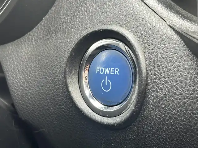 トヨタ Ｃ－ＨＲ S LEDエディション 愛媛県 2018(平30)年 11.7万km ブラックマイカ 禁煙車/登録時走行距離：116178km/純正ナビ/フルセグ/BT/DVD・CD/AM・FM/バックカメラ/衝突軽減システム/レーンキープアシスト/クルーズコントロール/ビルトインETC/LEDヘッドライト/プッシュスタート/前後ドライブレコーダー