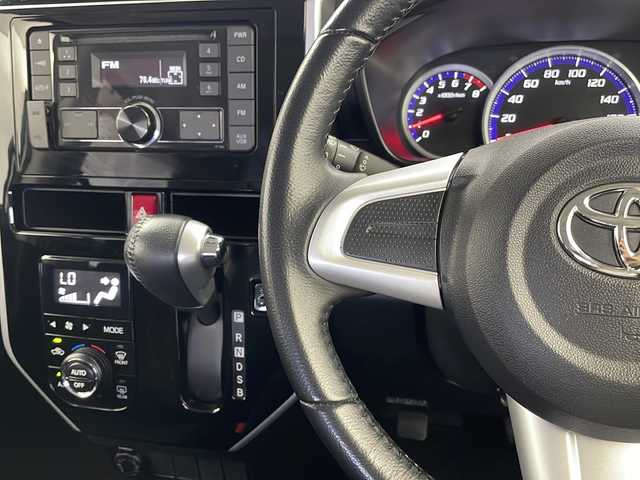トヨタ ルーミー カスタムG S 栃木県 2017(平29)年 6.7万km ブライトシルバーM オーディオ/（FM/AM/CD/AUX/USB）/ドライブレコーダー/両側パワースライドドア/プリクラッシュブレーキ/クルーズコントロール/横滑り防止/アイドリングストップ/電動格納ミラー/マルチインフォメーションディスプレイ/ステアリングスイッチ/プッシュスタート/スマートキー/スペアキー１本/取扱説明書/新車時保証書