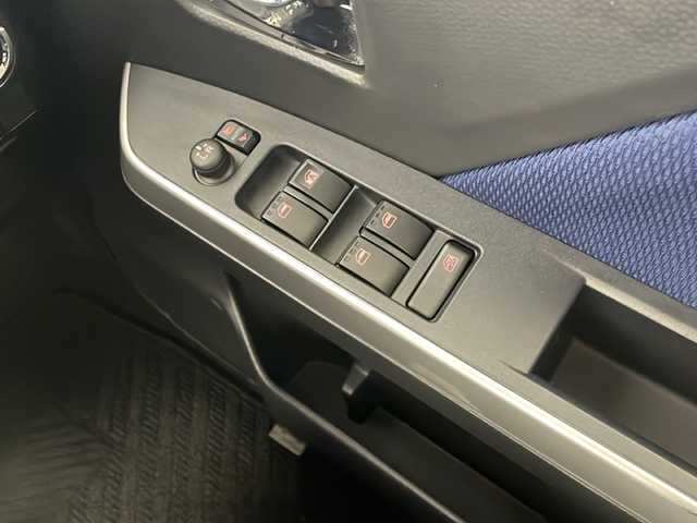 トヨタ ルーミー カスタムG S 栃木県 2017(平29)年 6.7万km ブライトシルバーM オーディオ/（FM/AM/CD/AUX/USB）/ドライブレコーダー/両側パワースライドドア/プリクラッシュブレーキ/クルーズコントロール/横滑り防止/アイドリングストップ/電動格納ミラー/マルチインフォメーションディスプレイ/ステアリングスイッチ/プッシュスタート/スマートキー/スペアキー１本/取扱説明書/新車時保証書