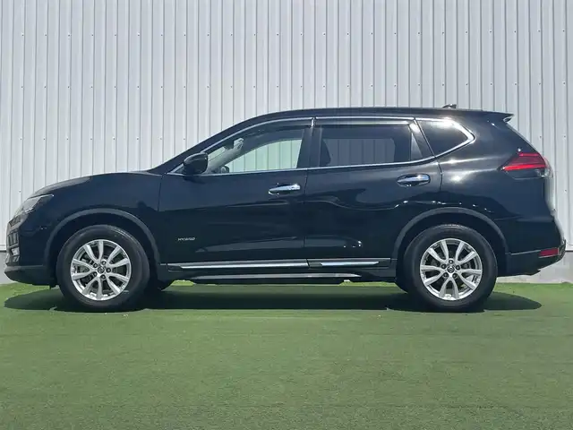 日産 エクストレイル ハイブリッド 20Xi 香川県 2019(令1)年 4.5万km ダイヤモンドブラック プロパイロット/エマージェンシーブレーキ/純正9インチナビ/アラウンドビューモニター/バックカメラ/革巻きステアリング/ステアリングリモコン/カプロンシート/パワーバックドア/LEDライト/フォグライト/デュアルオートエアコン/スマートキー/プッシュスタート/電子パーキング/オートホールド/スペアキー