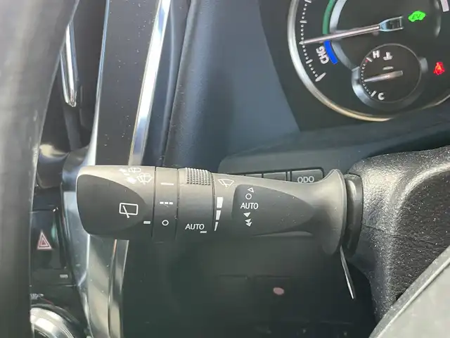 トヨタ ヴェルファイア ハイブリット エグゼクティブ ラウンジ Z 千葉県 2018(平30)年 4.5万km ホワイトパールクリスタルシャイン 4WD/純正ナビ/フルセグＴＶ/全方位カメラ/サンルーフ/ＪＢＬサウンド/両側パワースライドドア/クルーズコントロール/オットマン/パワーバックドア/前席シートヒーター/前席エアシート/前席パワーシート/ステアリングヒーター/衝突被害軽減ブレーキ/レーンキープアシスト/ＢＳＭ