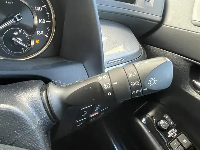 トヨタ ヴェルファイア ハイブリット エグゼクティブ ラウンジ Z 千葉県 2018(平30)年 4.5万km ホワイトパールクリスタルシャイン 4WD/純正ナビ/フルセグＴＶ/全方位カメラ/サンルーフ/ＪＢＬサウンド/両側パワースライドドア/クルーズコントロール/オットマン/パワーバックドア/前席シートヒーター/前席エアシート/前席パワーシート/ステアリングヒーター/衝突被害軽減ブレーキ/レーンキープアシスト/ＢＳＭ