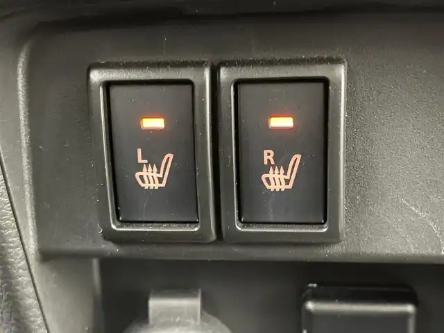スズキ ハスラー HYBRID X 岡山県 2022(令4)年 1.4万km フェニックスレッドパール/ガンメタリック2トーンルーフ 社外ナビ/【ナビ/フルセグ/Bluetooth/DVD】	/バックカメラ/追従型クルーズコントロール	/オートハイビーム	/LEDヘッドライト（AUTO機能付き）	/前席シートヒーター	/衝突軽減ブレーキシステム	/車線逸脱防止システム	/横滑り防止装置/踏み間違い防止	/純正15インチアルミ	/コーナーセンサー（後）	/純正フロアマット	/ステアリングスイッチ	/チルトステアリング/シートリフター/シートバックテーブル/ウィンカーミラー/ドアバイザー/ISOFIX/プッシュスタート	/新車保証書/取扱説明書/スペアキー×１