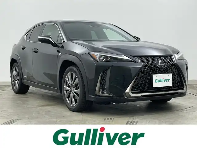 レクサス ＵＸ 250h Fスポーツ 岡山県 2019(令1)年 4.9万km グラファイトブラックガラスフレーク ムーンルーフ/三眼LEDヘッドライト/ブラインドスポットモニター/純正10.3インチメモリナビ/（CD/DVD/BT/USB/AUX/フルセグTV）/パワーバックドア/社外ドライブレコーダー/衝突軽減ブレーキ/アダプティブヘッドライト/前後コーナーセンサー/レーンキープアシスト/オートハイビーム/ヘッドアップディスプレイ/赤色レザーシート/D/N席パワーシート/D/N席エアシート/D/N席シートヒーター/Fスポ専用18インチアルミホール/純正フロアマット