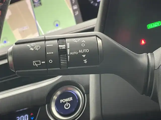 レクサス ＵＸ 250h Fスポーツ 岡山県 2019(令1)年 4.9万km グラファイトブラックガラスフレーク ムーンルーフ/三眼LEDヘッドライト/ブラインドスポットモニター/純正10.3インチメモリナビ/（CD/DVD/BT/USB/AUX/フルセグTV）/パワーバックドア/社外ドライブレコーダー/衝突軽減ブレーキ/アダプティブヘッドライト/前後コーナーセンサー/レーンキープアシスト/オートハイビーム/ヘッドアップディスプレイ/赤色レザーシート/D/N席パワーシート/D/N席エアシート/D/N席シートヒーター/Fスポ専用18インチアルミホール/純正フロアマット