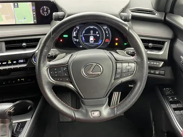 レクサス ＵＸ 250h Fスポーツ 岡山県 2019(令1)年 4.9万km グラファイトブラックガラスフレーク ムーンルーフ/三眼LEDヘッドライト/ブラインドスポットモニター/純正10.3インチメモリナビ/（CD/DVD/BT/USB/AUX/フルセグTV）/パワーバックドア/社外ドライブレコーダー/衝突軽減ブレーキ/アダプティブヘッドライト/前後コーナーセンサー/レーンキープアシスト/オートハイビーム/ヘッドアップディスプレイ/赤色レザーシート/D/N席パワーシート/D/N席エアシート/D/N席シートヒーター/Fスポ専用18インチアルミホール/純正フロアマット