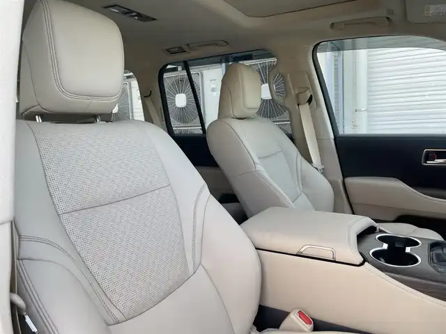 トヨタ ランドクルーザー ZX 岩手県 2024(令6)年 0.2万km プレシャスホワイトパール ＪＢＬサウンド　/モデリスタＦスポイラー　/レーダークルーズコントロール　/サンルーフ　/パノラミックビューモニター　/バックカメラ/前・後席シートヒーター＆エアシート　/ＥＴＣ２．０　/純正ナビ　ＢＴ／ＣＤ／ＤＶＤ／フルセグ/シートメモリー/ステアリングヒーター/電動リアゲート/レザーシート