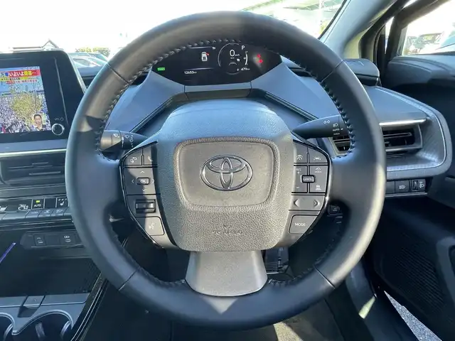 トヨタ プリウス G 愛知県 2024(令6)年 1.2万km グレー 純正ディスプレイオーディオ、ナビ/フルセグTV（キャンセラー付き）/BT/HDMI/バックカメラ/ビルトインETC/純正19インチAW/トヨタセーフティセンス/レーダークルーズコントロール/ブラインドスポットモニター/クリアランスソナー /オートライト/前席シートヒーター /純正フロアマット/AC100V