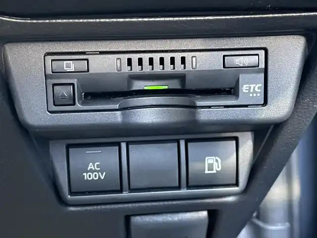 トヨタ プリウス G 愛知県 2024(令6)年 1.2万km グレー 純正ディスプレイオーディオ、ナビ/フルセグTV（キャンセラー付き）/BT/HDMI/バックカメラ/ビルトインETC/純正19インチAW/トヨタセーフティセンス/レーダークルーズコントロール/ブラインドスポットモニター/クリアランスソナー /オートライト/前席シートヒーター /純正フロアマット/AC100V