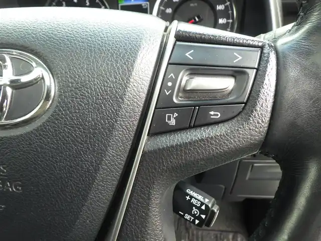 トヨタ アルファード S Cパッケージ 千葉県 2017(平29)年 6.1万km ホワイトパールクリスタルシャイン ムーンルーフ/パワーバックドア/両側パワースライドドア/11インチ社外メモリーナビ/地デジTV/【DVD/CD再生機能　Bluetooth接続】/バックカメラ/フリップダウンモニター/ハーフレザーシート/前席パワーシート/後席オットマン/革巻きステアリング/ETC/LEDヘッドライト/フォグライト/ウインカーミラー/クリアランスソナー/純正18インチアルミホイル/サイド/カーテンエアバッグ/スマートキー