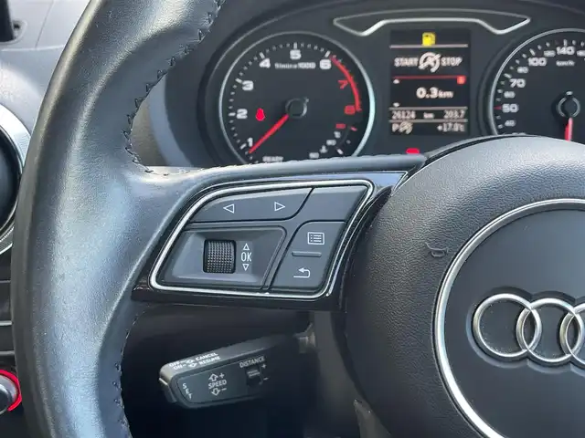 アウディ Ａ３ SB 30TFSI 静岡県 2019(令1)年 2.7万km グレイシアホワイトメタリック コンビニエンスＰＫＧ　/アシスタンスＰＫＧ　/ナビゲーションＰＫＧ　/ＡＣＣ　/レーンキープアシスト　/ブラインドスポットモニター　/ＭＭＩナビ　/フルセグＴＶ　/バックカメラ　/スマートキー　/ＨＩＤ　/ＥＴＣ２．０