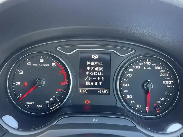 アウディ Ａ３ SB 30TFSI 静岡県 2019(令1)年 2.7万km グレイシアホワイトメタリック コンビニエンスＰＫＧ　/アシスタンスＰＫＧ　/ナビゲーションＰＫＧ　/ＡＣＣ　/レーンキープアシスト　/ブラインドスポットモニター　/ＭＭＩナビ　/フルセグＴＶ　/バックカメラ　/スマートキー　/ＨＩＤ　/ＥＴＣ２．０