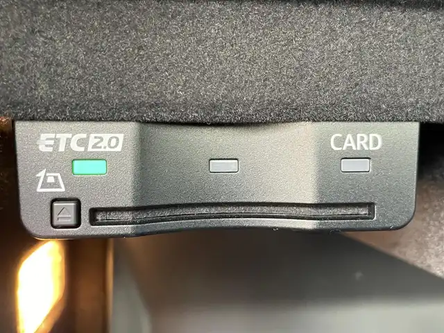 アウディ Ａ３ SB 30TFSI 静岡県 2019(令1)年 2.7万km グレイシアホワイトメタリック コンビニエンスＰＫＧ　/アシスタンスＰＫＧ　/ナビゲーションＰＫＧ　/ＡＣＣ　/レーンキープアシスト　/ブラインドスポットモニター　/ＭＭＩナビ　/フルセグＴＶ　/バックカメラ　/スマートキー　/ＨＩＤ　/ＥＴＣ２．０