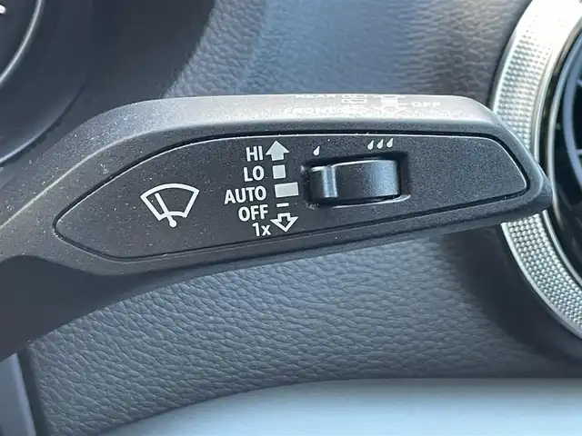 アウディ Ａ３ SB 30TFSI 静岡県 2019(令1)年 2.7万km グレイシアホワイトメタリック コンビニエンスＰＫＧ　/アシスタンスＰＫＧ　/ナビゲーションＰＫＧ　/ＡＣＣ　/レーンキープアシスト　/ブラインドスポットモニター　/ＭＭＩナビ　/フルセグＴＶ　/バックカメラ　/スマートキー　/ＨＩＤ　/ＥＴＣ２．０