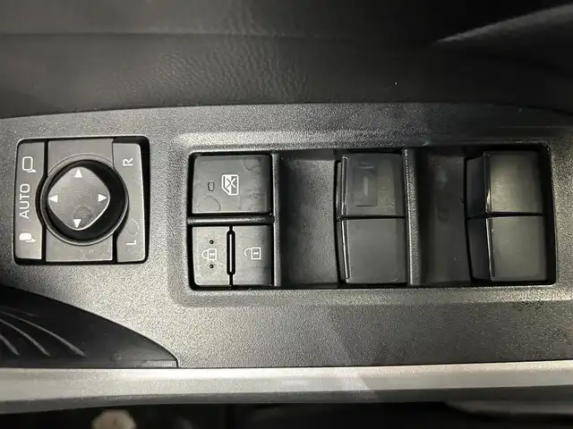 トヨタ ＲＡＶ４ X 鹿児島県 2020(令2)年 5.1万km アティチュードブラックマイカ 禁煙/純正ディスプレイオーディオ/トヨタセーフティセンス/○ブラインドスポットモニター/○プリクラッシュセーフティ/○レーントレーシングアシスト/バックカメラ/前後コーナーセンサー/純正フロアマット/社外アルミホイール/電動パーキングブレーキ/オートブレーキホールド/オートライト/オートマチックハイビーム