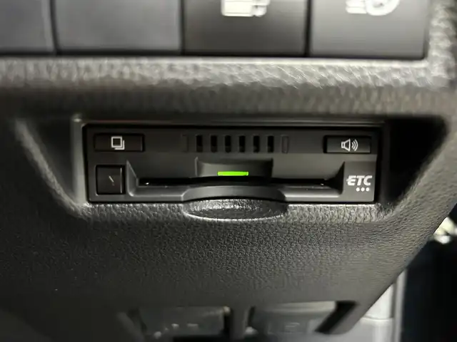 トヨタ ＲＡＶ４ X 鹿児島県 2020(令2)年 5.1万km アティチュードブラックマイカ 禁煙/純正ディスプレイオーディオ/トヨタセーフティセンス/○ブラインドスポットモニター/○プリクラッシュセーフティ/○レーントレーシングアシスト/バックカメラ/前後コーナーセンサー/純正フロアマット/社外アルミホイール/電動パーキングブレーキ/オートブレーキホールド/オートライト/オートマチックハイビーム