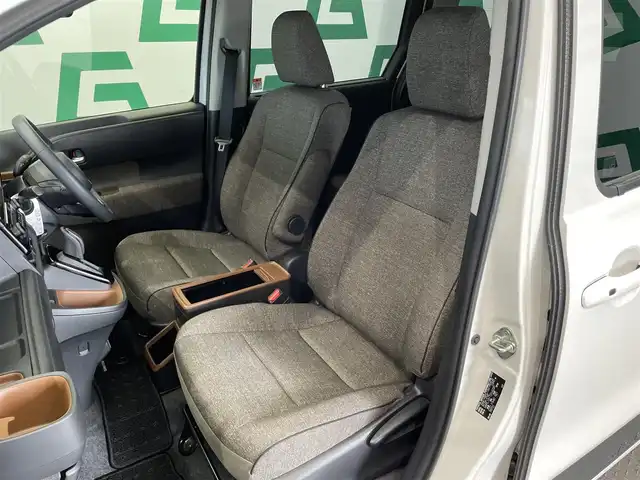 トヨタ シエンタ ハイブリッド Z 長野県 2023(令5)年 1.4万km ホワイトパールクリスタルシャイン 禁煙車　/純正１０．５インチディスプレイオーディオ（ナビ機能付）　/フルセグＴＶ　/全方位カメラ　/Ｂｌｕｅｔｏｏｔｈ　/両側パワスラ　/パーキングアシスト　/クルコン　/ブラインドスポットモニター　/スマートキー/前後コーナーセンサー/純正ラゲージアッパーボードセット/オートライト/オートマチックハイビーム/純正前後ドラレコ/ブラインドスポットモニター/ステリモ/純正フロアマット/純正ドアバイザー