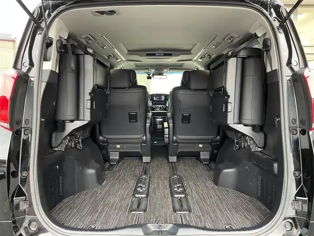 トヨタ アルファード S Cパッケージ 福岡県 2021(令3)年 4万km ブラック ワンオーナー/モデリスタエアロ/　(フロント/サイド/リヤ)/ツインムーンルーフ/純正12.1インチフリップダウンモニター【V12T-R68C】/純正9インチディスプレイオーディオ/(AM/FM/CD/DVD/Bluetooth/Miracast/フルセグTV)/バックカメラ/トヨタセーフティセンス/・プリクラッシュセーフティ/・レーントレーシングアラート/・オートマティックハイビーム/・ロードサインアシスト/・レーダークルーズコントロール/・先行車発信告知機能/ブラインドスポットモニター/リヤクロストラフィックアラート/クリアランスソナー/パーキングサポートブレーキ/横滑り防止装置/純正18インチアルミホール/両側パワースライドドア/パワーバックドア/黒色レザーシート/デジタルインナーミラー/前後方ドライブレコーダー【TZ-DR210】/ビルトインETC/パワーシート(前席/2列目)/シートヒーター/ベンチレーション(D/N席)/シートメモリー(D席)/電動オットマン(N席/2列目)/ステアリングヒーター/純正フロアマット/USB端子/100V電源×2/ISOFIX/スペアキー×1/保証書/取扱説明書/ナビ取扱説明書