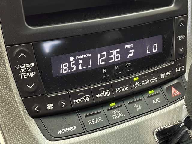 トヨタ アルファード 千葉県 2012(平24)年 2.6万km ホワイトパールクリスタルシャイン プッシュスタート/衝突軽減ブレーキ/フィリップダウンモニター/社外SDナビ/（フルセグ/Bluetooth/FM/AM）/バックカメラ/コーナーセンサー/パワーシート（D＋N席）/ETC/クルーズコントロール/電動格納ミラー