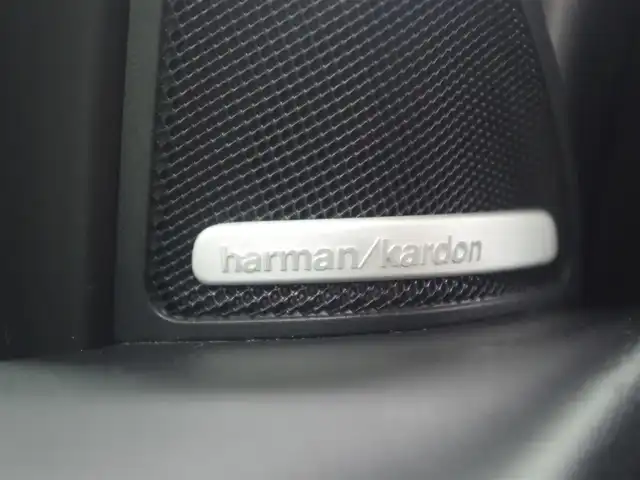 メルセデス・ベンツ ＣＬＡ１８０ AMG スタイル 兵庫県 2019(平31)年 4.3万km マウンテングレー 純正ナビ/バックカメラ/サンルーフ/ハーマンカードン/パワーシート（D+N席）/シートヒーター（D+N席）/衝突軽減ブレーキ/レーンキープアシスト/ブラインドスポットモニター/フルセグTV/Apple Car Play/アダプティブクルーズコントロール/純正ドライブレコーダー/ETC/オートマチックハイビーム/LEDヘッドライト/横滑り防止装置/盗難防止装置/純正18インチAW/Bluetooth/純正フロアマット