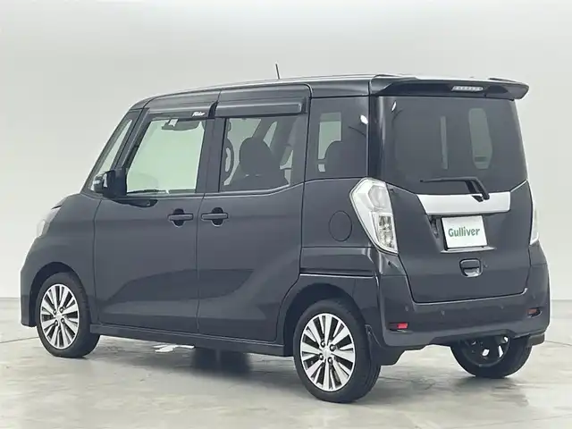 日産 デイズ ルークス ライダーHWSターボ 福岡県 2019(平31)年 4.4万km ブラック 後席モニター　/純正ナビ（ＢＴ，フルセグＴＶ）　/全方位カメラ　/ＥＴＣ　/前方ドライブレコーダー　/クルーズコントロール　/コーナーセンサー　/エマージェンシーブレーキ　/レーンキープ　/両側電動スライドドア　/ＬＥＤ
