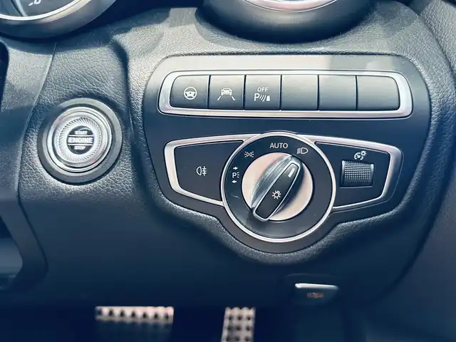 メルセデス・ベンツ Ｃ２００ 4マチック SW AVG AMGライン 大阪府 2019(令1)年 5.8万km セレナイトグレー レーダーセーフティP/ACC/純正ナビ/TV/バックカメラ/applecarplay/黒革/メモリ付きパワーシート/シートヒーター/純正18インチAW/LEDヘッドライト/電動リアゲート/ブラインドスポット/クリアランスソナー/ETC/ドラレコ/ルーフレール/パドルシフト