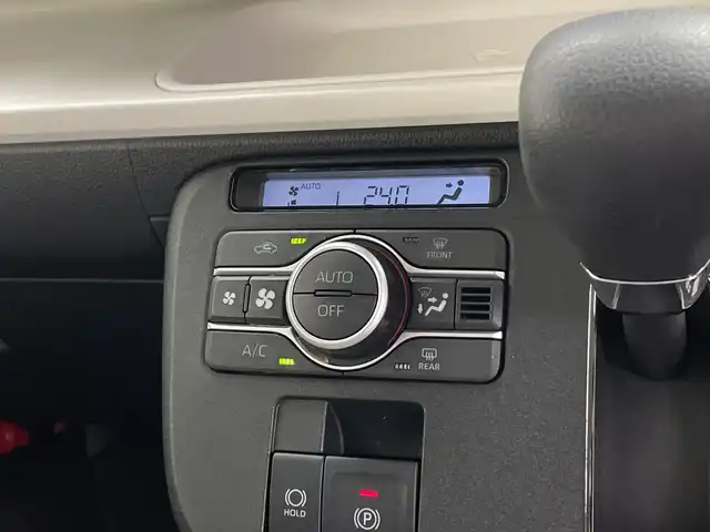 ダイハツ ムーヴ キャンバス ストライプス G 鹿児島県 2024(令6)年 1万km シャイニングホワイトパール/サンドベージュメタリック 純正9インチディスプレイオーディオ/（フルセグ/BT/HDMI/USB）/パノラミックビューモニター/スマートアシスト/レーンキープアシスト/両側パワースライドドア/前席シートヒーター/ホッとカップホルダー/オートライト/LEDヘットライト/プッシュスタート/アイドリングストップ/ワイヤレス充電機能/フロアマット/スマートキー