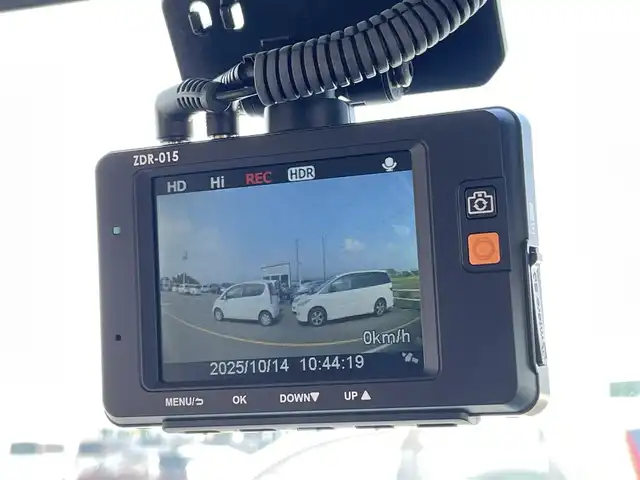 スズキ スペーシア ギア HYBRID XZターボ 佐賀県 2019(平31)年 2.8万km オフブルーメタリック/ガンメタリック2トーンルーフ 純正8インチSDナビゲーション/・フルセグTV/CD/DVD/SD/Bluetooth/全方位モニター/前後ドライブレコーダー/ビルトインETC/ヘッドアップディスプレイ/両側パワースライドドア/天井サーキュレーター/DN席シートヒーター/後席サンシェード/ISOFIX対応/パドルシフト/革巻きステアリング/ステアリングリモコン/純正LEDヘッドライト/・オートマチックハイビーム/純正LEDフォグランプ/純正フロアマット/純正ドアバイザ―/クルーズコントロール/車線逸脱警報機能/デュアルセンサーブレーキサポート/パーキングセンサー