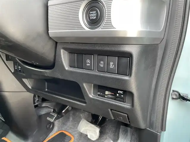 スズキ スペーシア ギア HYBRID XZターボ 佐賀県 2019(平31)年 2.8万km オフブルーメタリック/ガンメタリック2トーンルーフ 純正8インチSDナビゲーション/・フルセグTV/CD/DVD/SD/Bluetooth/全方位モニター/前後ドライブレコーダー/ビルトインETC/ヘッドアップディスプレイ/両側パワースライドドア/天井サーキュレーター/DN席シートヒーター/後席サンシェード/ISOFIX対応/パドルシフト/革巻きステアリング/ステアリングリモコン/純正LEDヘッドライト/・オートマチックハイビーム/純正LEDフォグランプ/純正フロアマット/純正ドアバイザ―/クルーズコントロール/車線逸脱警報機能/デュアルセンサーブレーキサポート/パーキングセンサー