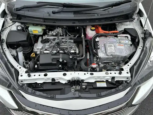 トヨタ アクア G G’s 佐賀県 2016(平28)年 3.2万km ライムホワイトパールクリスタルシャイン トヨタセーフティセンス/・プリクラッシュセーフティ/・レーンディパーチャーアラート/・オートマチックハイビーム/クルーズコントロール/社外ナビ/・バックカメラ/・フルセグTV/BT/CD/DVD/G’z専用17インチAW/G’z専用ハーフレザーシート/前席シートヒーター/LEDヘッドライト/オートライト/フォグランプ/ETC/プッシュスタート/ステアリングスイッチ/ISOFIX/スペアキー×１