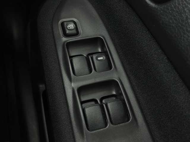 三菱 ランサー GSR エボリューションⅦ 栃木県 2001(平13)年 7.1万km サテライトシルバー 社外７インチナビ/（DVD/CD/AM・FM/BT)/ドライブレコーダー/電動格納ミラー/4WD/５速MT/センターデフロック/純正レカロシート/革巻きステアリング/革巻きシフトレバー/フォグライト/純正１７インチAW/オートエアコン/ドアバイザー/ターボタイマー/スペアキー２本/新車時保証書/取扱説明書