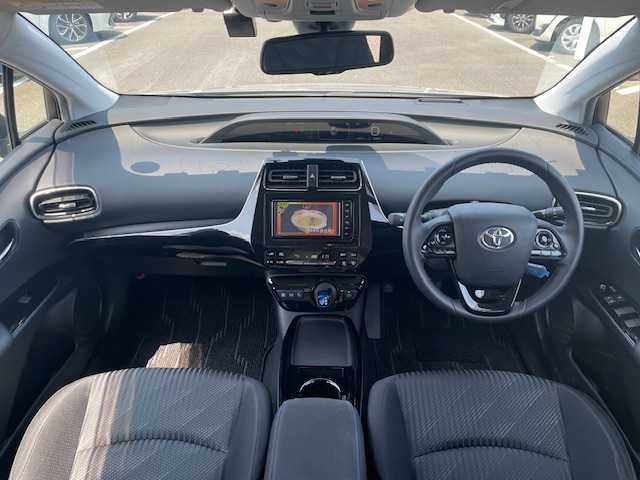トヨタ プリウス A 長崎県 2019(平31)年 5.4万km スティールブロンドM ワンオーナー/純正メモリーナビ/CD/DVD/BT/フルセグTV/バックカメラ/トヨタセーフティセンス/レーダークルーズコントロール/ステアリングスイッチ/ブラインドスポットモニター/D席パワーシート/パーキングサポート/オートマチックハイビーム/LEDヘッドライト/ナビ連動ドライブレコーダー/革巻きステアリング/コーナーセンサー前後/ビルトインETC