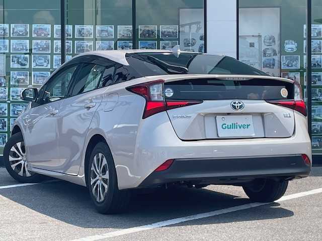 トヨタ プリウス A 長崎県 2019(平31)年 5.4万km スティールブロンドM ワンオーナー/純正メモリーナビ/CD/DVD/BT/フルセグTV/バックカメラ/トヨタセーフティセンス/レーダークルーズコントロール/ステアリングスイッチ/ブラインドスポットモニター/D席パワーシート/パーキングサポート/オートマチックハイビーム/LEDヘッドライト/ナビ連動ドライブレコーダー/革巻きステアリング/コーナーセンサー前後/ビルトインETC