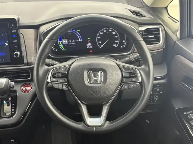 ホンダ オデッセイ ハイブリッド e:HEVアブソルート EX 福井県 2021(令3)年 2万km プラチナホワイトパール ワンオーナー/ホンダセンシング/純正10型ディーラーOPナビ/（CD/DVD/Bluetooth/フルセグTV/AppleCarPlay/HDMI)/純正ビルトイン2.0ETC/純正LEDオートライト/純正LEDフォグ/純正18インチアルミ/純正フロアマット/前後ドライブレコーダー/ハンズフリー両側電動スライドドア/ハンズフリーパワーテールゲート/マルチビューカメラ/スマートパーキングアシスト/アダプティブクルーズコントロール/レーンディパーチャーアラート/ブラインドスポットモニター/クリアランスソナー/電子パーキング/ブレーキホールド/ハーフレザーシート/前席パワーシート/シートヒーター