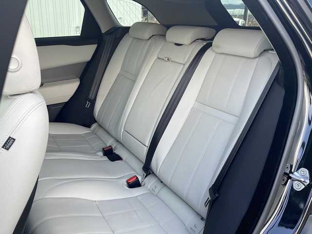 ランドローバー レンジローバーヴェラール SE 250PS 道東・釧路十勝 2019(令1)年 3.5万km 黒 ・４WD/・純正ナビ（TV/BT/AM/FM）/・フルセグTV/・全周囲カメラ（バック/サイド/フロント）/・ETC/・アイドリングストップ/・2列目シートリクライニング/・シートリフター/・パワーメモリーシート/・電動リアゲート/・ムーンルーフ/・クルーズコントロール/・ヒルスタートアシスト/・ダウンヒルアシスト/・前席シートヒーター/・社外20インチAW/・LEDヘッドライト