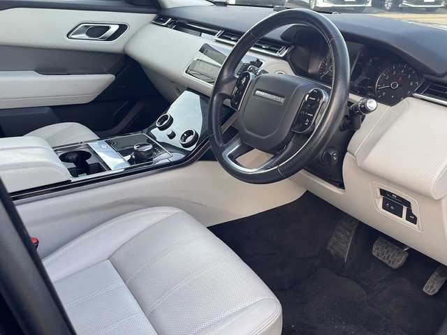 ランドローバー レンジローバーヴェラール SE 250PS 道東・釧路十勝 2019(令1)年 3.5万km 黒 ・４WD/・純正ナビ（TV/BT/AM/FM）/・フルセグTV/・全周囲カメラ（バック/サイド/フロント）/・ETC/・アイドリングストップ/・2列目シートリクライニング/・シートリフター/・パワーメモリーシート/・電動リアゲート/・ムーンルーフ/・クルーズコントロール/・ヒルスタートアシスト/・ダウンヒルアシスト/・前席シートヒーター/・社外20インチAW/・LEDヘッドライト