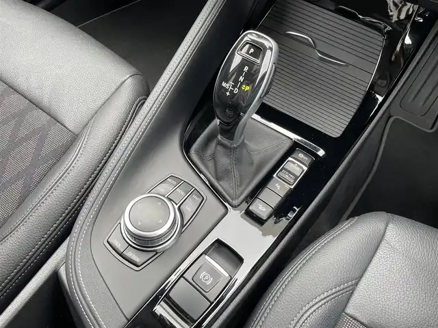 ＢＭＷ Ｘ１ xDrive 18d xライン 東京都 2022(令4)年 3.7万km 白 純正ナビ/USB/Bluetooth/バックカメラ/ハーフレザーシート/4WD/ACC/BSM/レーンキープアシスト/LEDヘッドライト/パワーバックドア/前後PDC/インテリジェントセーフティ