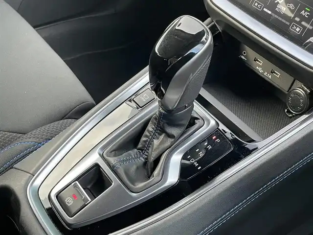 スバル レヴォーグ 1．8GT－H EX 宮崎県 2021(令3)年 5.2万km クリスタルホワイトP ４WD/アイサイトX/・衝突軽減ブレーキ/・車線逸脱警報機能/・レーンキープアシスト/・クルーズコントロール（追従有）/・リヤビークルディテクション/メーカー純正ナビ/【AM/FM/Bluetooth/フルセグTV】/ステアリング連動ヘッドランプ/ドライバーモニタリングシステム/バックカメラ/サイドカメラ/ビルトインETC/電動リアゲート/パワーシート（運転席/助手席）/シートヒーター（運転席/助手席）/LEDヘッドライド/プッシュスタート/スマートキー