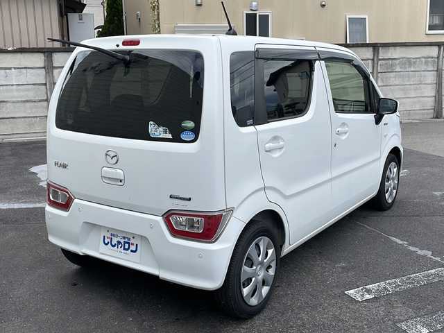 マツダ フレア ハイブリッドXG 長野県 2020(令2)年 8.3万km スペリアホワイト (株)IDOMが運営する【じしゃロン長野店】の自社ローン専用車両になります。こちらは現金またはオートローンご利用時の価格です。自社ローンご希望の方は別途その旨お申付け下さい/社外ナビ/Bluetooth/シートヒーター（運転席）/純正フロアマット/コーナーセンサー（後ろのみ）/横滑り防止/盗難防止装置/衝突軽減システム/オートライト