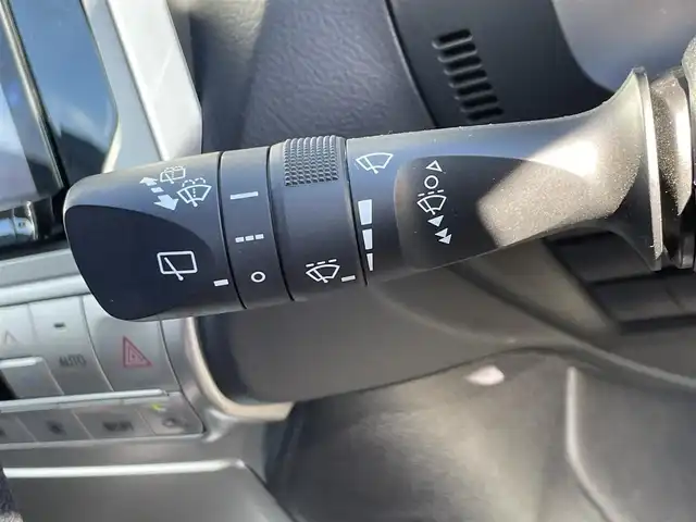 トヨタ ランドクルーザー プラド TX 愛知県 2019(令1)年 4.5万km アバンギャルドブロンズメタリック ///サンルーフ /ルーフレール/アルパイン9インチナビ/フルセグTV/BT/バックカメラ/ビルトインETC/純正17インチAW/トヨタセーフティセンス/レーダークルーズコントロール/クリアランスソナー /ドライブレコーダー/純正フロアマット/取説、保証書/スペアキー