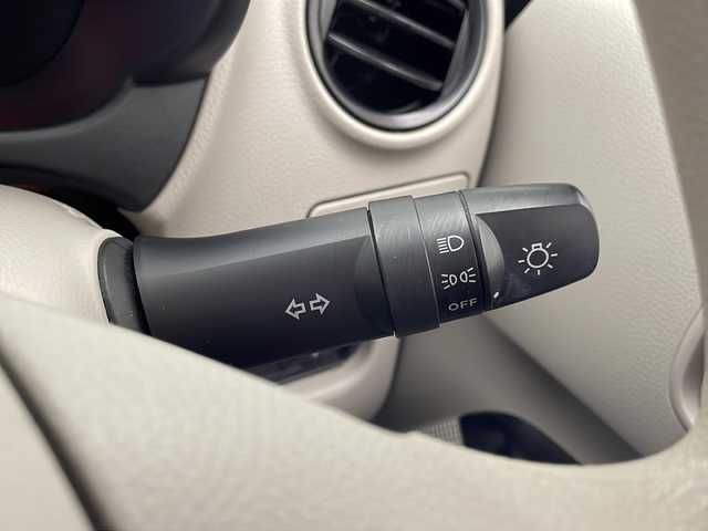 日産 デイズ J 宮崎県 2019(平31)年 5.2万km アッシュブラウンM 社外ナビ(CN-E320D)/CD/AM/FM/Bluetooth/衝突軽減ブレーキ/横滑り防止装置/電動格納ミラー/リモコンキー/ドライブレコーダー/フロアマット/ドアバイザー/バックカメラ